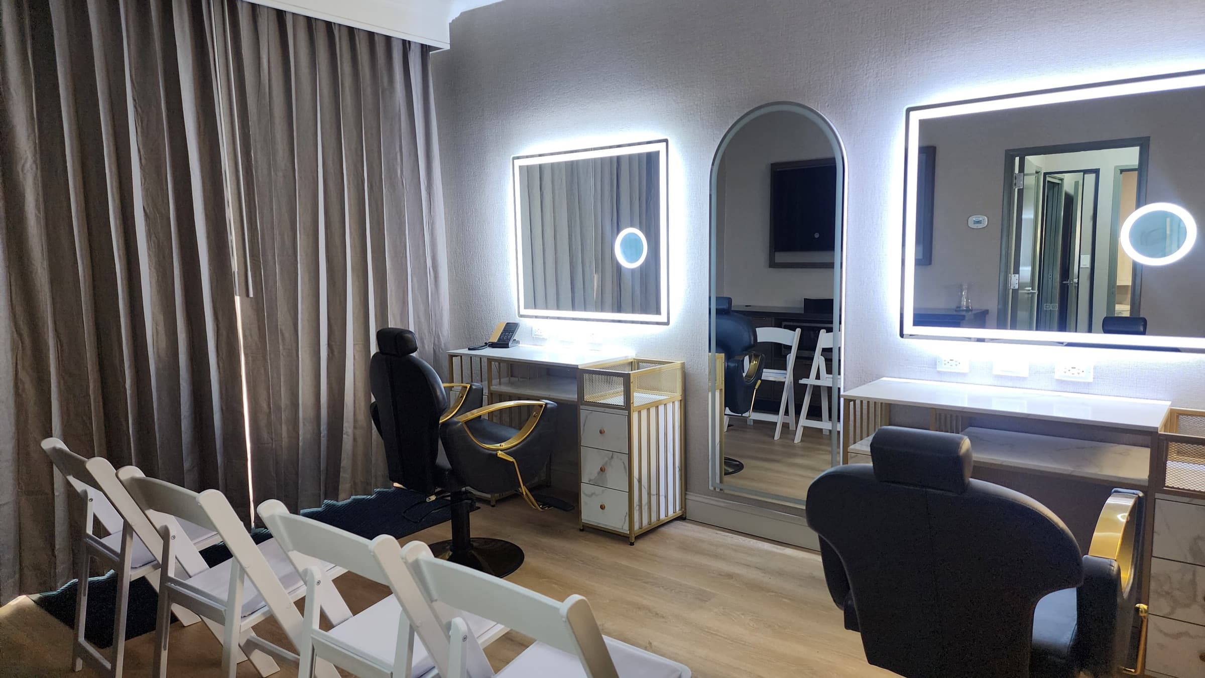 Getting-ready suite at the Falls